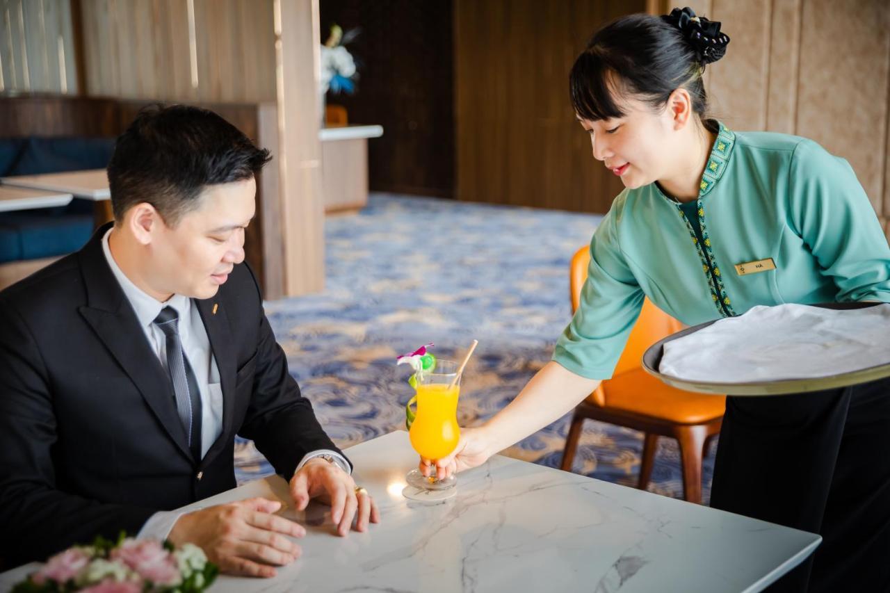 Muong Thanh Luxury Ha Long Centre Hotel Exterior photo