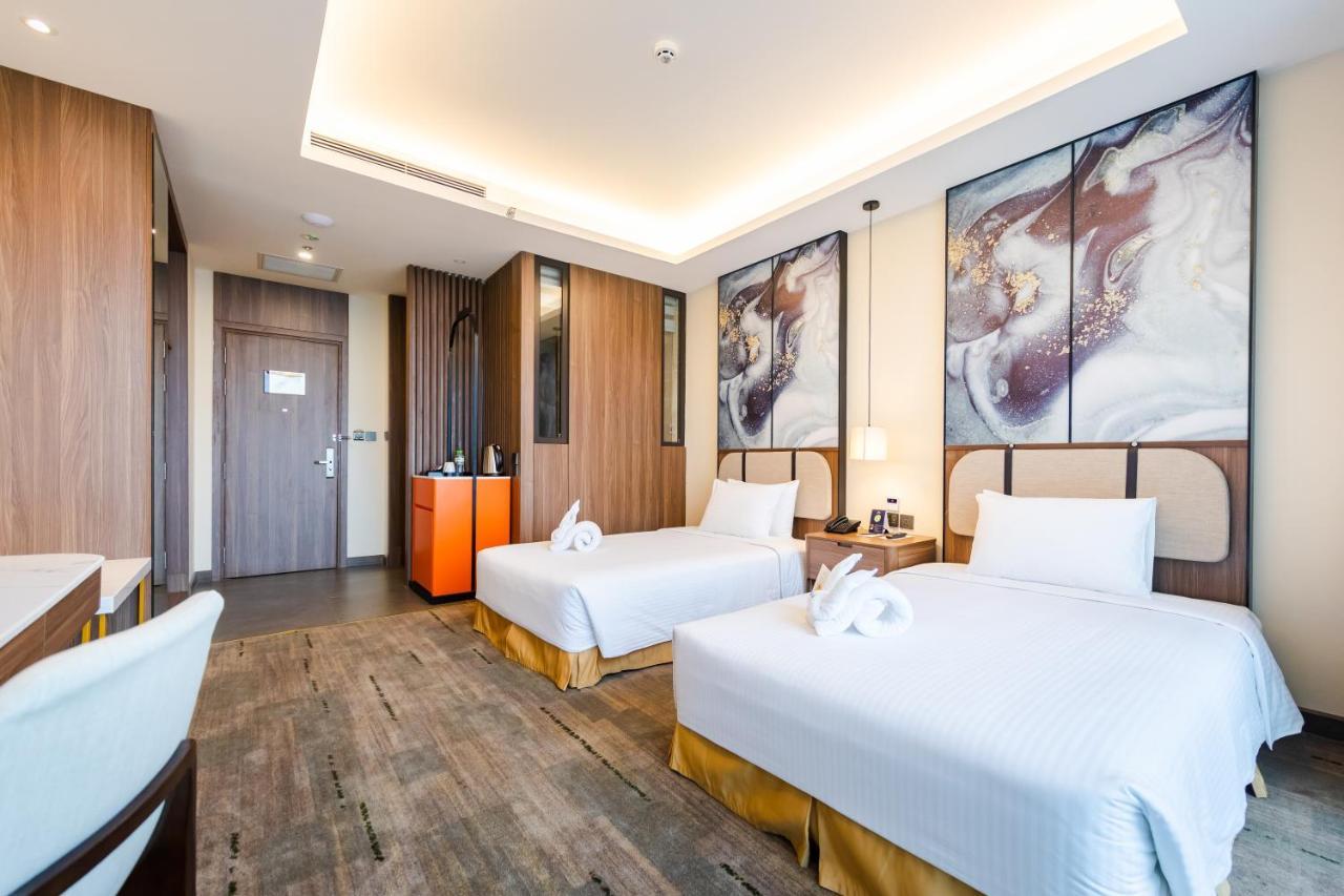 Muong Thanh Luxury Ha Long Centre Hotel Exterior photo