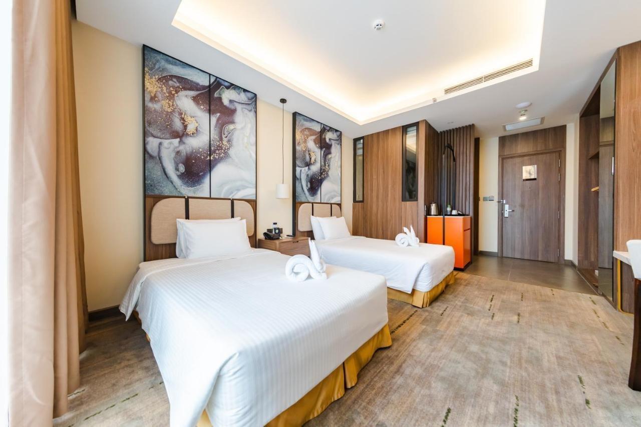 Muong Thanh Luxury Ha Long Centre Hotel Exterior photo
