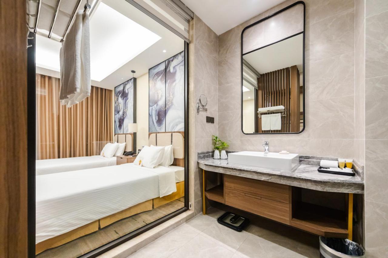 Muong Thanh Luxury Ha Long Centre Hotel Exterior photo